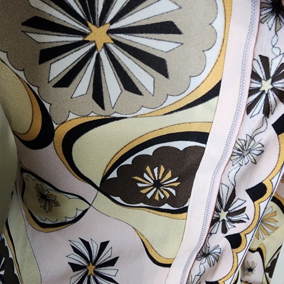 Authentic Vintage EMILIO PUCCI Silk Blouse Sz 12 **Rare Print!!! - Picture 5 of 7